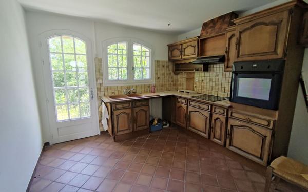 Maison à vendre    5 pièces •  Saint-Pierre-du-Mont