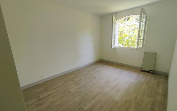 Maison à vendre    5 pièces •  Saint-Pierre-du-Mont