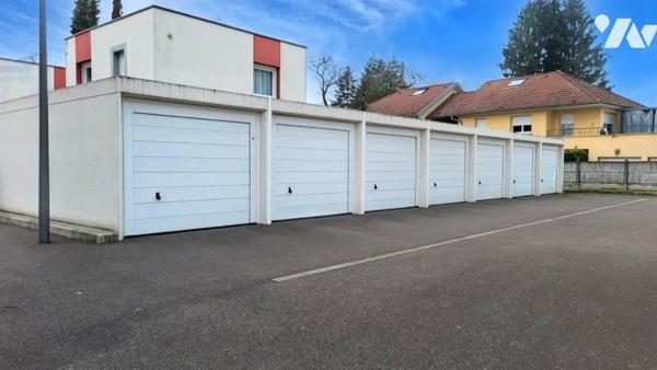 SELONCOURT dans une copropriété de standing de 2019 , appartement  trois pièces avec  cave et garage