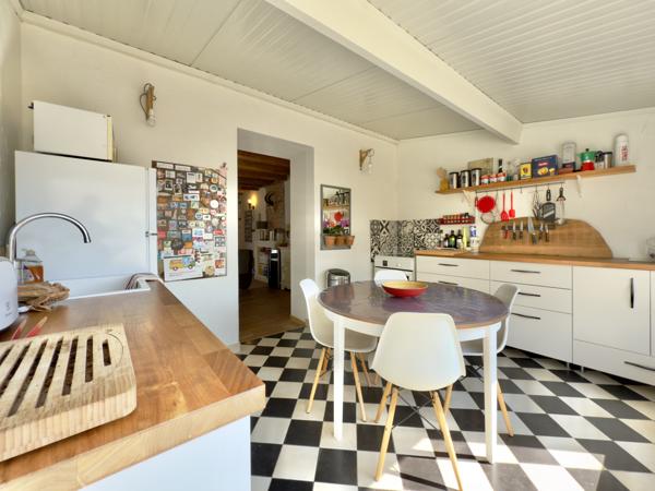 MAISON REZE TRENTEMOULT