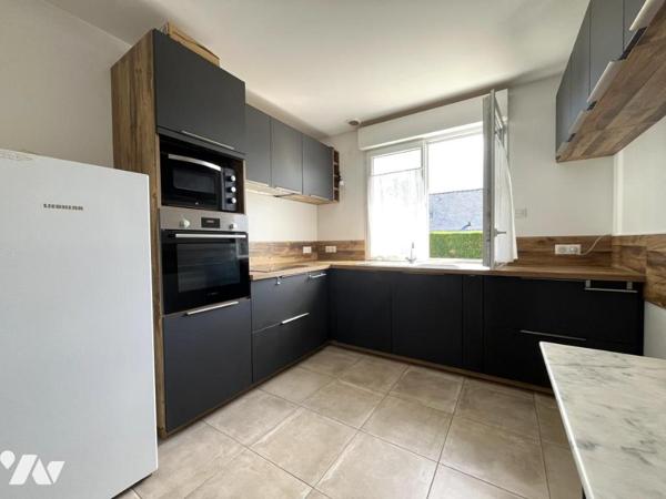 LA CHAPELLE-SUR-ERDRE CENTRE – MAISON DE PLAIN-PIED – 3 CHAMBRES – GARAGE – JARDIN