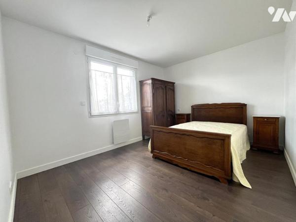 LA CHAPELLE-SUR-ERDRE CENTRE – MAISON DE PLAIN-PIED – 3 CHAMBRES – GARAGE – JARDIN