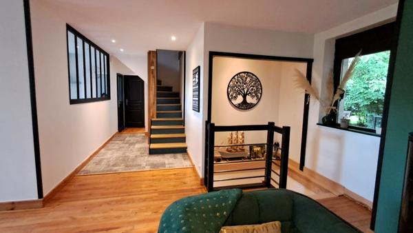 Magnifique maison T7 de 1900 entièrement rénovée de 222 m2