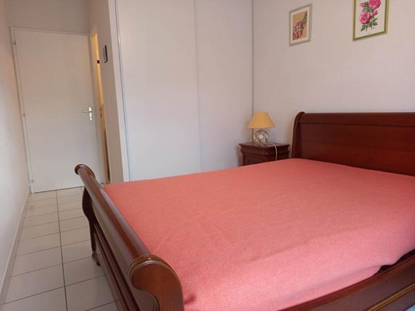 Maison au pied des commerces 2 chambres et garage à St Gilles Croix De Vie