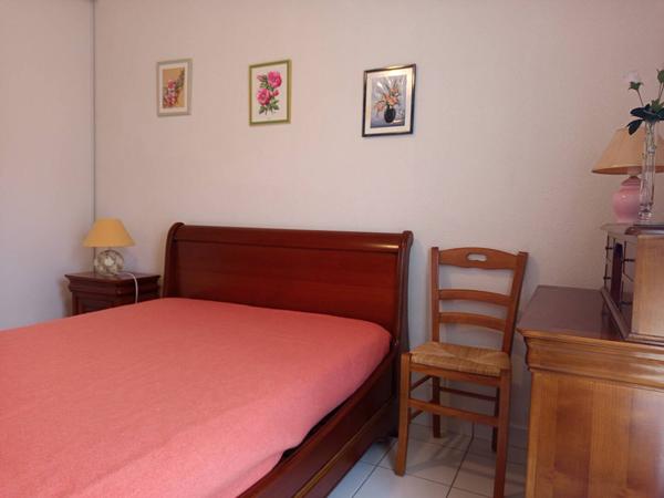 Maison au pied des commerces 2 chambres et garage à St Gilles Croix De Vie