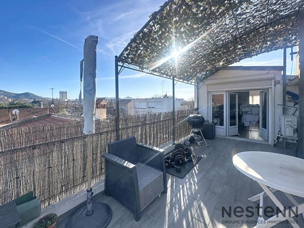 A vendre haut de maison T4 92m2 Marseille La Pomme Terrasse