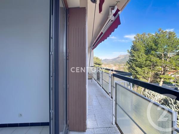 Appartement T3 à vendre  3 pièces - 62 m2 AUBAGNE - 13