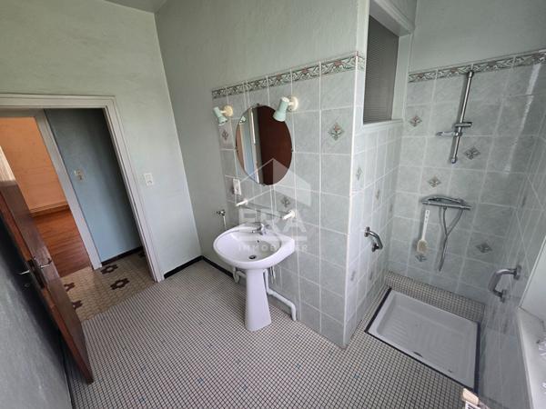 Maison Montpon Menesterol 5 pièce(s) 119.13 m2