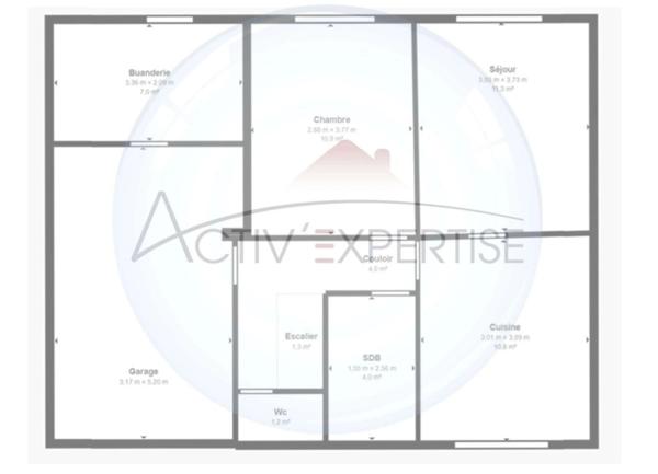 CROZON - A proximité immédiate du centre/bourg, vue sur le port de Morgat dispose d'un T2 au rez de chaussée indépendant.