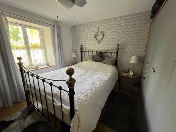 ENSEMBLE IMMOBILIER AVEC GITES, CHAMBRES D'HOTES, MAISON D'HABITATION, PISCINE ET GRANGE