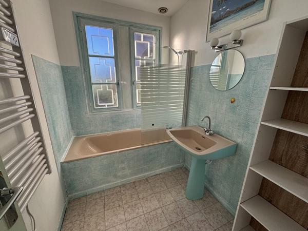 Maison à vendre 122 912 € Dun-le-Palestel 6 p 144 m² DPE D