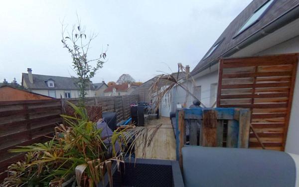 Immeuble à vendre    6 pièces •  Pontacq