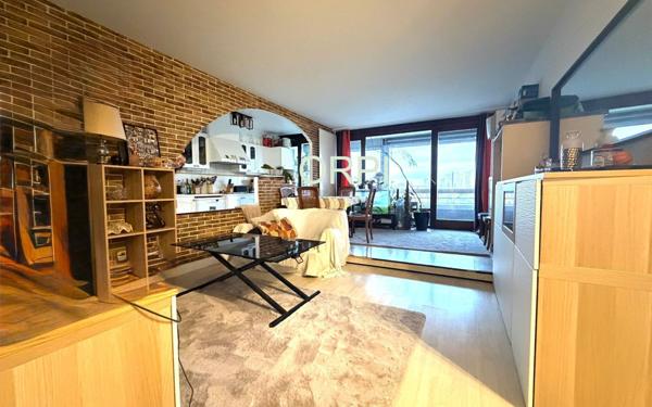 Appartement à vendre    4 pièces • 76,41 m2 Villejuif