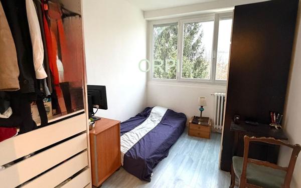 Appartement à vendre    4 pièces • 76,41 m2 Villejuif