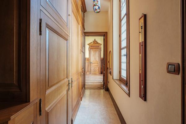 Appartement dans un hôtel particulier du 19ème avec son jardin privatif et son orangerie