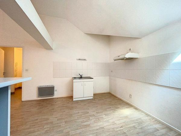 Appartement à louer    3 pièces •    Saint-Flour