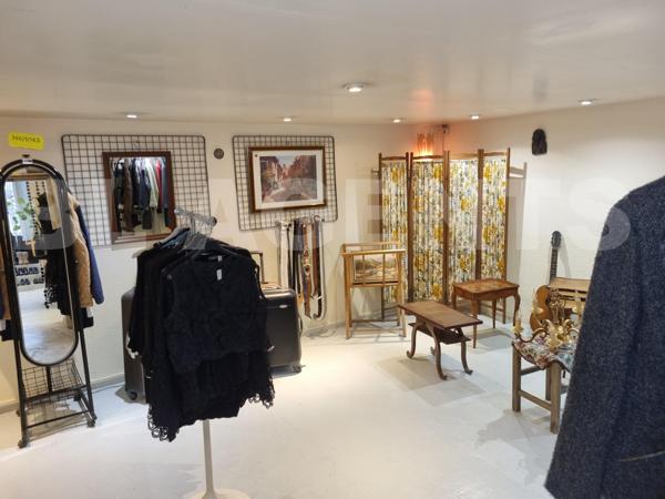 boutique 2 pièce(s) 85 m2
