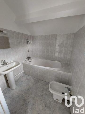 Maison 5 pièces de 95 m² à Séméac (65600)