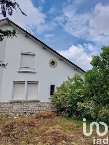 Maison 5 pièces de 95 m² à Séméac (65600)