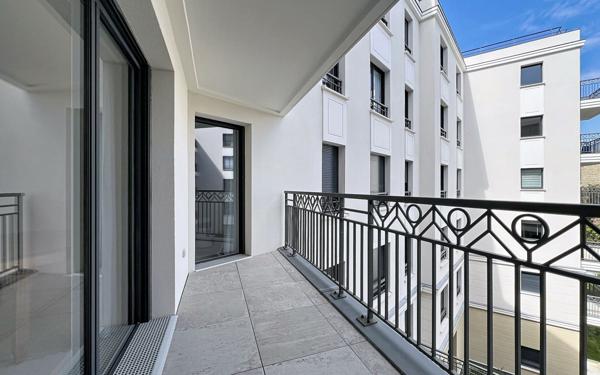 Appartement à louer    2 pièces • 45,21 m2 Suresnes
