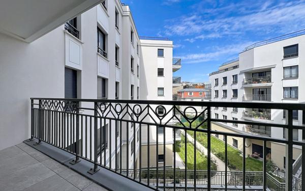 Appartement à louer    2 pièces • 45,21 m2 Suresnes