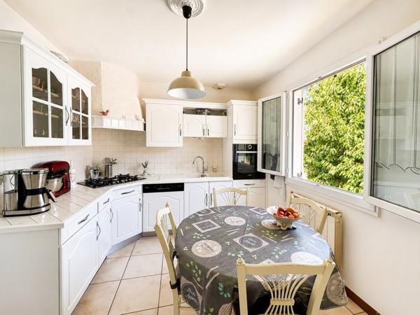 Maison à vendre 395 000 € Saint-Quentin-Fallavier 4 p 92 m² DPE C