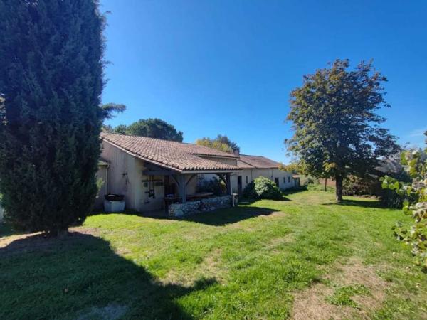 Maison ancienne - Belves Spacieuse longère 13 pièces avec piscine à Beaumontois