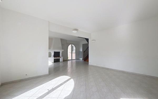 Maison à vendre    6 pièces • 160 m2 Mougins