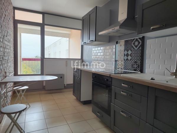 Appartement 3 pièces de 68 m² avec parking privé et cave