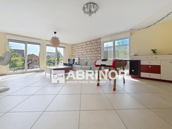 Maison Individuelle en semi-plain-pied- 7 chambres- bureau-jardin-garage. WATTIGNIES