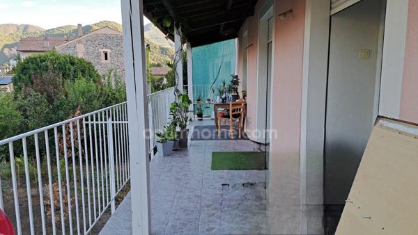A vendre Maison individuelle avec deux logements à Digne-les-Bains (04)