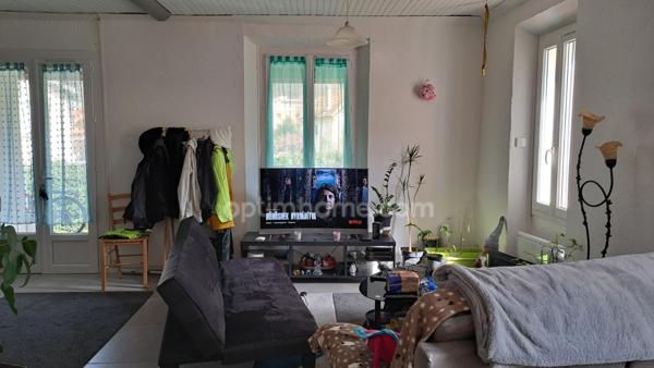 A vendre Maison individuelle avec deux logements à Digne-les-Bains (04)