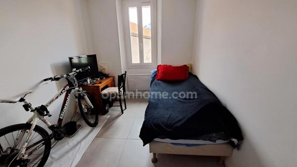 A vendre Maison individuelle avec deux logements à Digne-les-Bains (04)