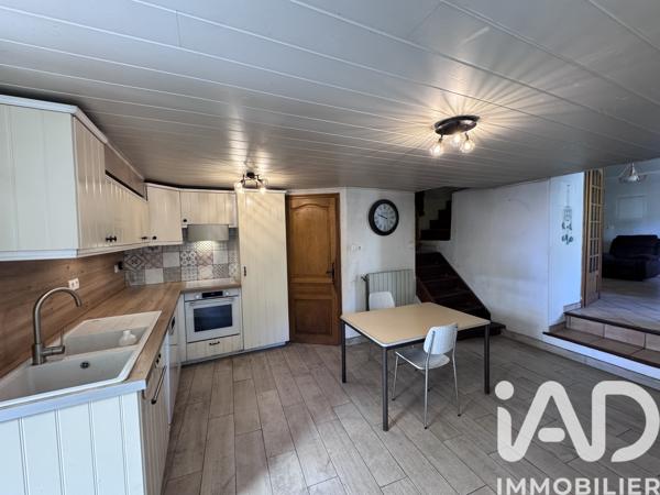 Maison à vendre 5 pièces 101 m² Montpezat-sous-Bauzon