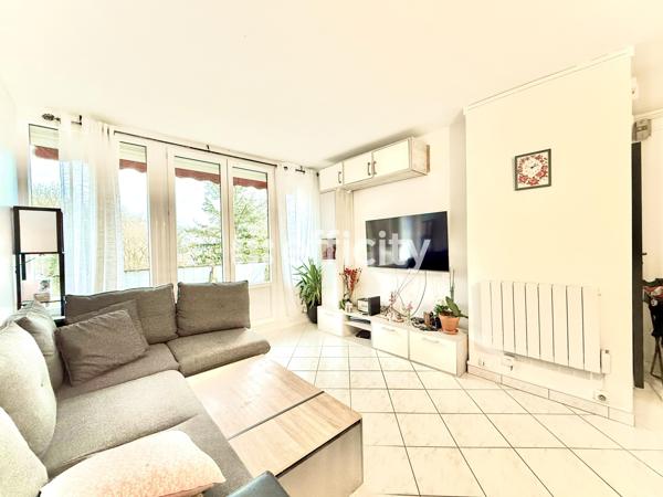 Appartement 2 pièces - 47 m² Exclusivité efficity