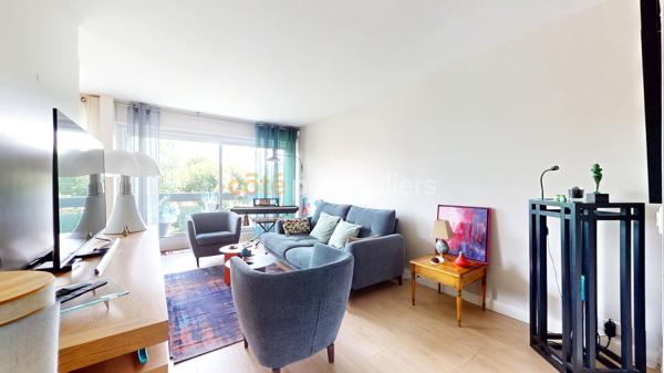 Vente
                Appartement82,63 m² - 4 Pièces -
                    VERRIERES LE BUISSON (91370)