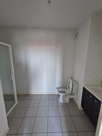 A LOUER - TOULOUSE Borderouge - Appartement T2 de 41 m²  avec balcon et parking en sous sol - 213-JG