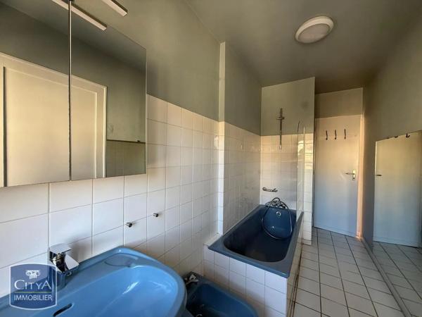 Appartement à louer 3 pièces 58.05m² Bordeaux (33000)