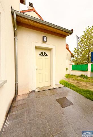 Immeuble
                                                                                                                                                
                                                                                                                                                
                                                                                                                                                
                                                    
                                                                                                                                                                                                                                                                                                                        160  m²                                                                                                                                                                                                         1 etage(s)
