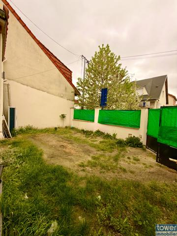 Immeuble
                                                                                                                                                
                                                                                                                                                
                                                                                                                                                
                                                    
                                                                                                                                                                                                                                                                                                                        160  m²                                                                                                                                                                                                         1 etage(s)