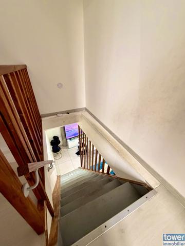 Immeuble
                                                                                                                                                
                                                                                                                                                
                                                                                                                                                
                                                    
                                                                                                                                                                                                                                                                                                                        160  m²                                                                                                                                                                                                         1 etage(s)