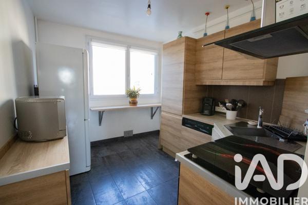 Appartement à vendre 3 pièces 67,24 m² Saint-Cyr-l'École