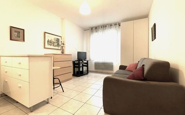 Appartement à vendre    1 pièce • 21,80 m2 Saint-Étienne