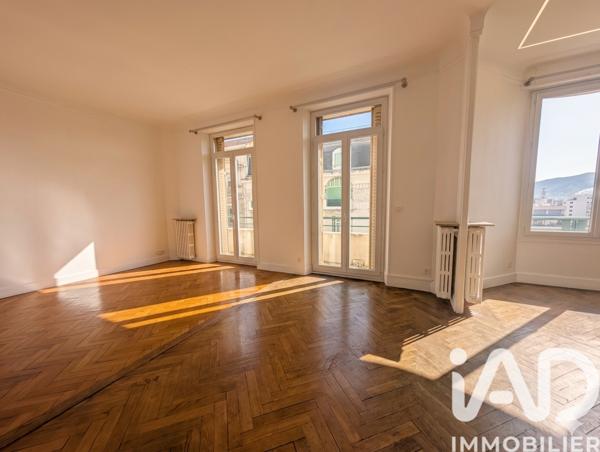 Appartement à vendre 4 pièces 100 m² Marseille 8
