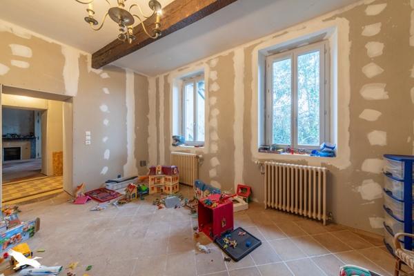 Maison à vendre |  Finhan |  6 pièces | 247 m²