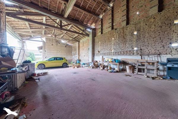 Maison à vendre |  Finhan |  6 pièces | 247 m²