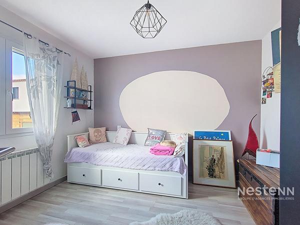 Maison moderne 4 faces à vendre à Sorède - 4 chambres, piscine et garage