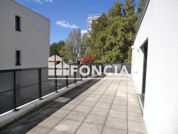 Location Appartement 5 pièces 142.2 m² - 19 RUE EMILE ROMANET Grenoble 38000