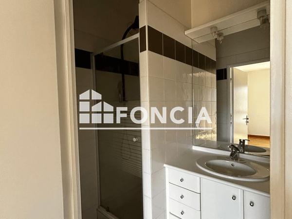 Location Appartement 5 pièces 142.2 m² - 19 RUE EMILE ROMANET Grenoble 38000