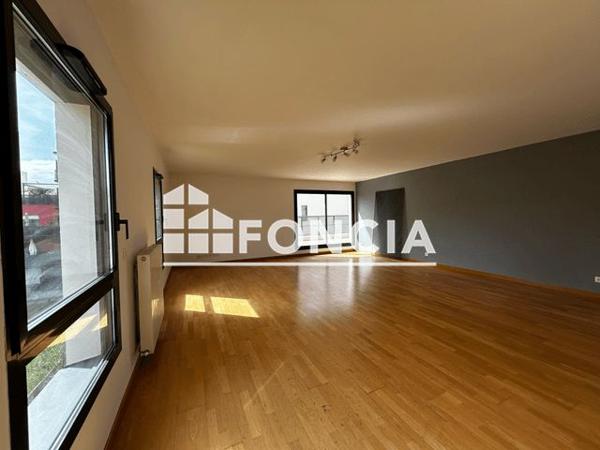 Location Appartement 5 pièces 142.2 m² - 19 RUE EMILE ROMANET Grenoble 38000
